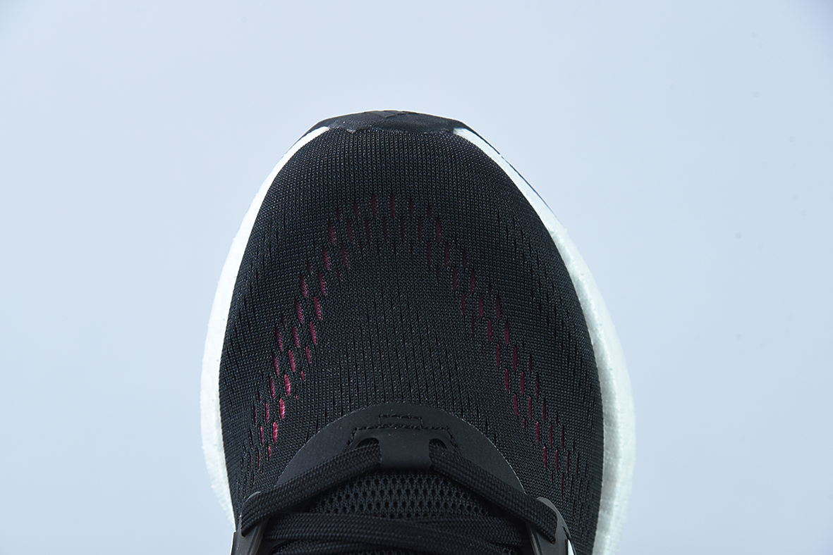 AD  Pureb Boost hd Wnte U MEN 全新配色 UB8.0 黑白粉女士运动鞋 货号：HQ1458