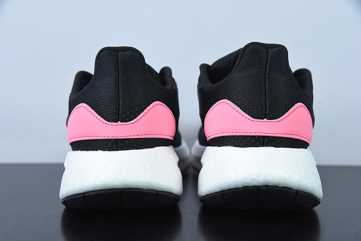 AD  Pureb Boost hd Wnte U MEN 全新配色 UB8.0 黑白粉女士运动鞋 货号：HQ1458