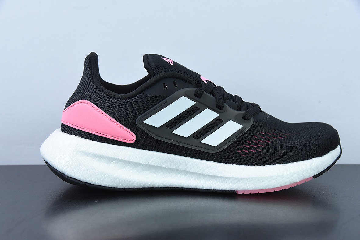 AD  Pureb Boost hd Wnte U MEN 全新配色 UB8.0 黑白粉女士运动鞋 货号：HQ1458