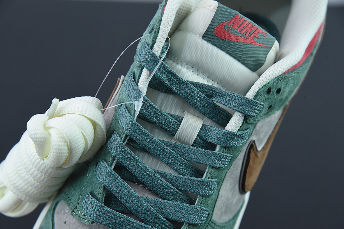 Otomo Katsuhiro x NK SB Dunk Low "Steamboy OST" 大友克洋 麂皮绿灰低帮休闲板鞋 1391-203