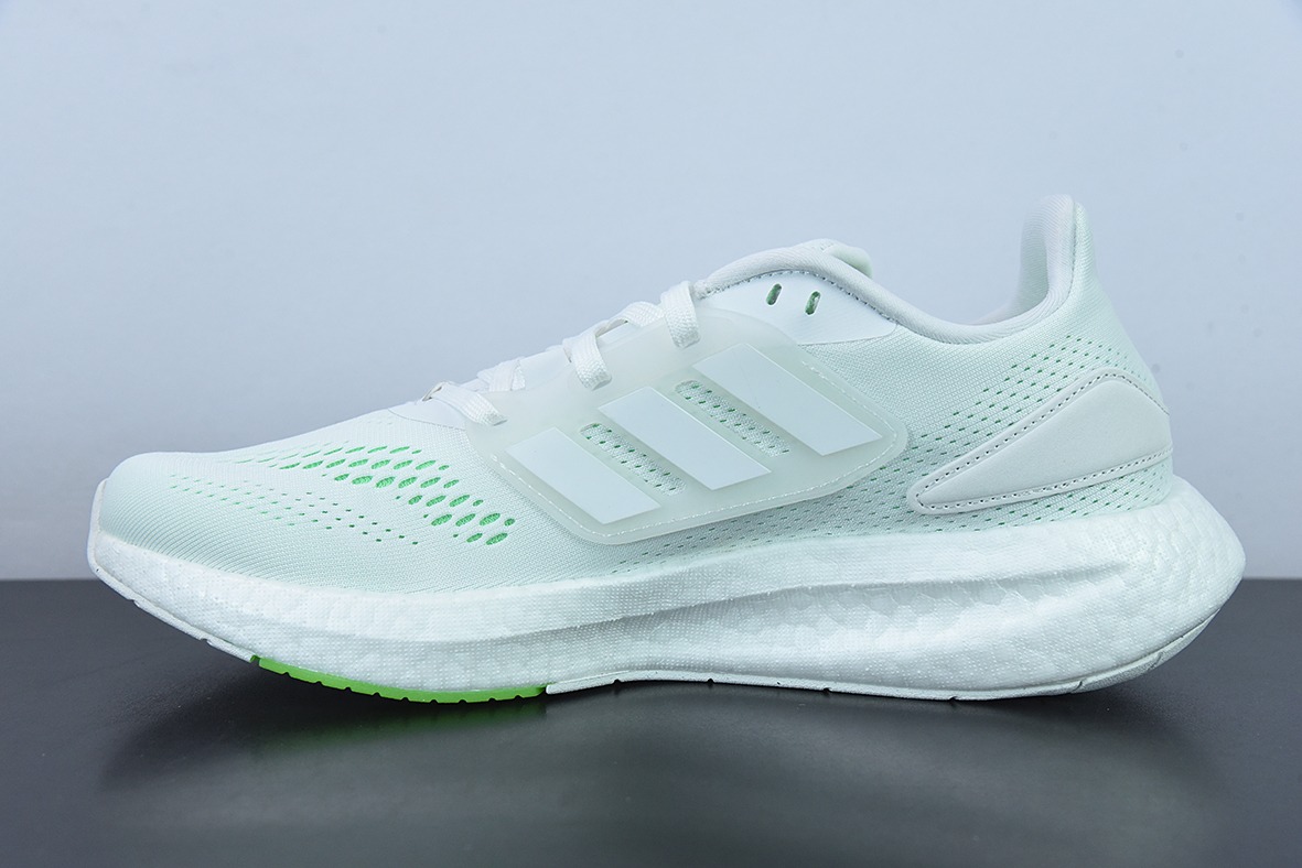 AD PureBOOST 22 爆米花缓震中底跑步鞋 货号：GZ5175