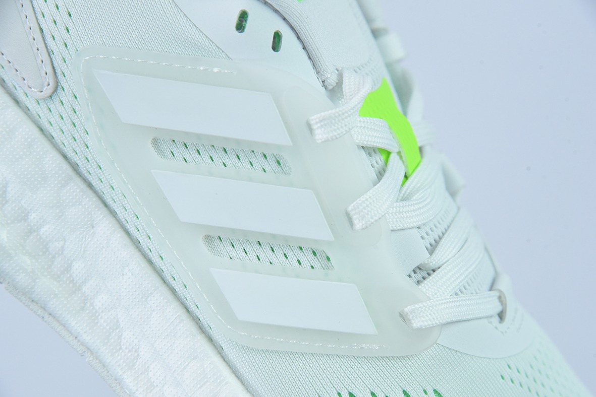 AD PureBOOST 22 爆米花缓震中底跑步鞋 货号：GZ5175