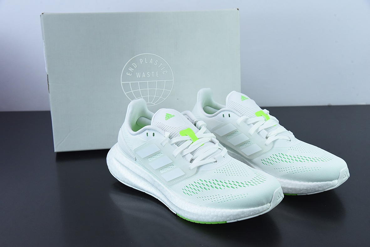 AD PureBOOST 22 爆米花缓震中底跑步鞋 货号：GZ5175