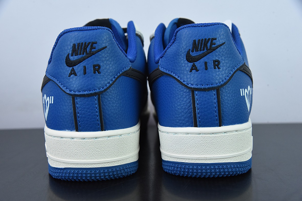 Nike Air Force 1 Low 07 米蓝黑 情人节男女同款运动鞋 货号：AL2236 300