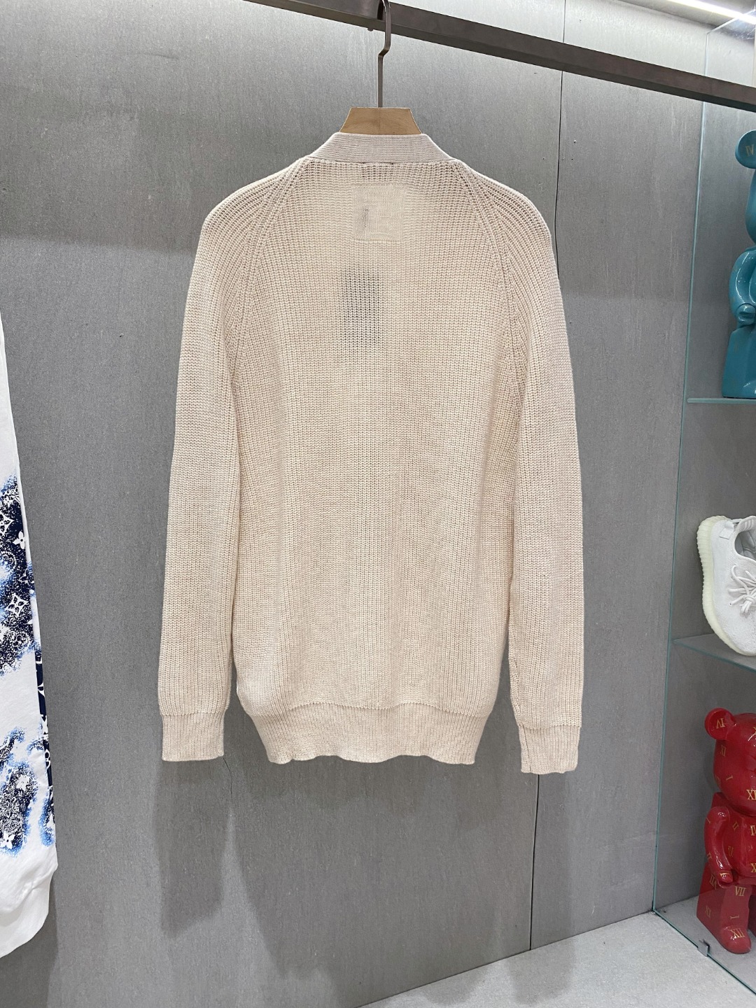 【新品】渠道精品.2022秋冬Fe*di 提花针织V领毛衣开衫