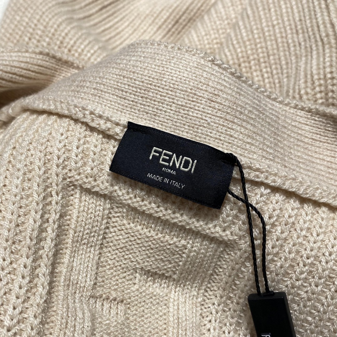 【新品】渠道精品.2022秋冬Fe*di 提花针织V领毛衣开衫