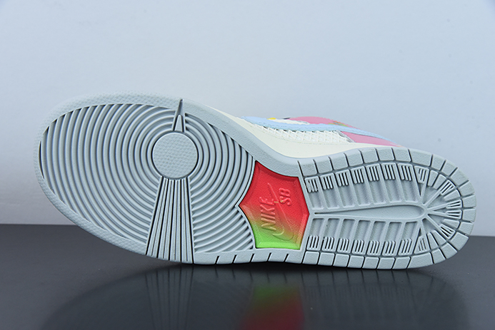 NK SB Dunk Low PRO"Be True"扣篮系列低帮休闲运动滑板板鞋“黄白粉彩虹”DX5933-900