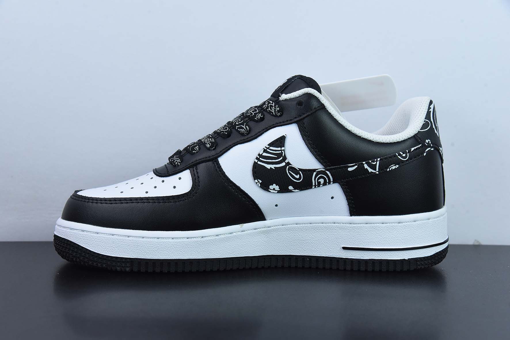 Air Force 1’07 Low"Black Paisley"空军一号白腰果花反光”低帮休闲板鞋 XM6389-316