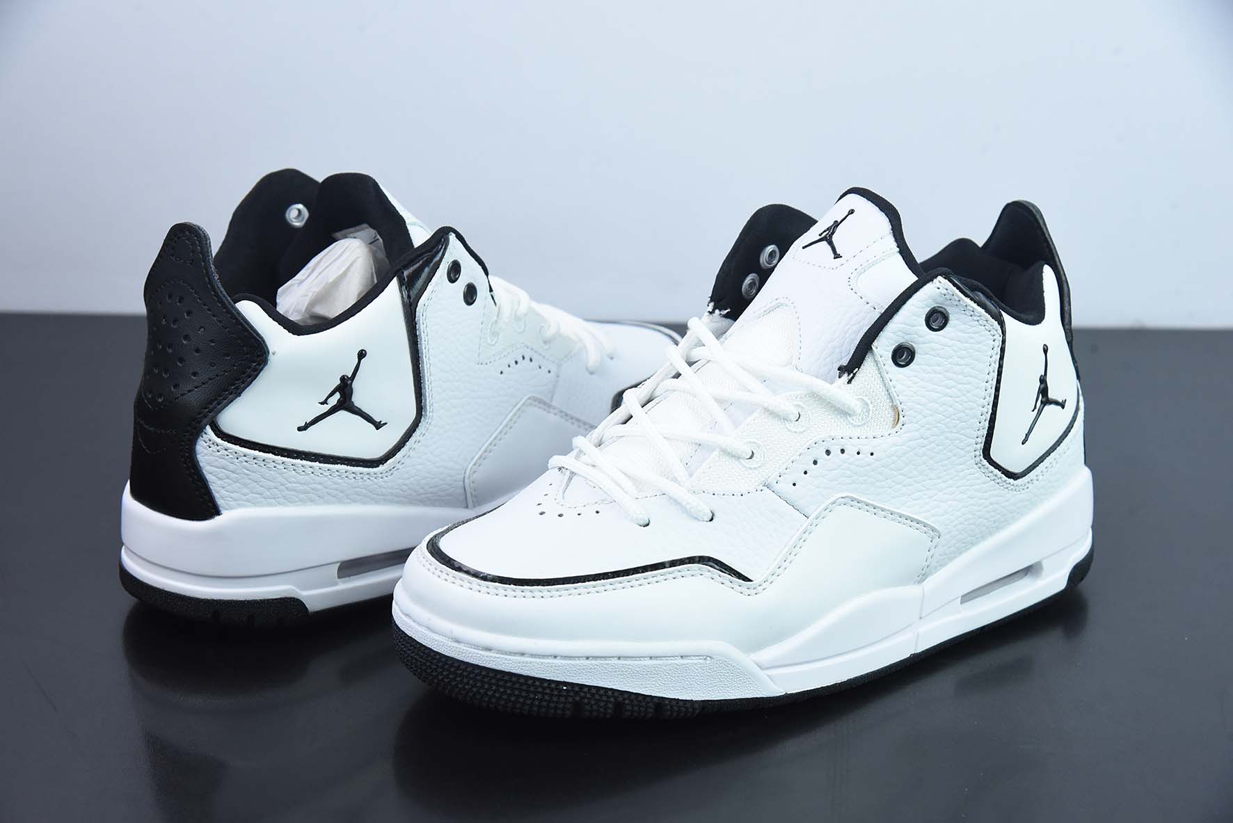 Nike Air Jordan Courtside 23迈克尔·乔丹AJ23代简版中帮复古休闲运动文化篮球鞋货号:AR1000-100