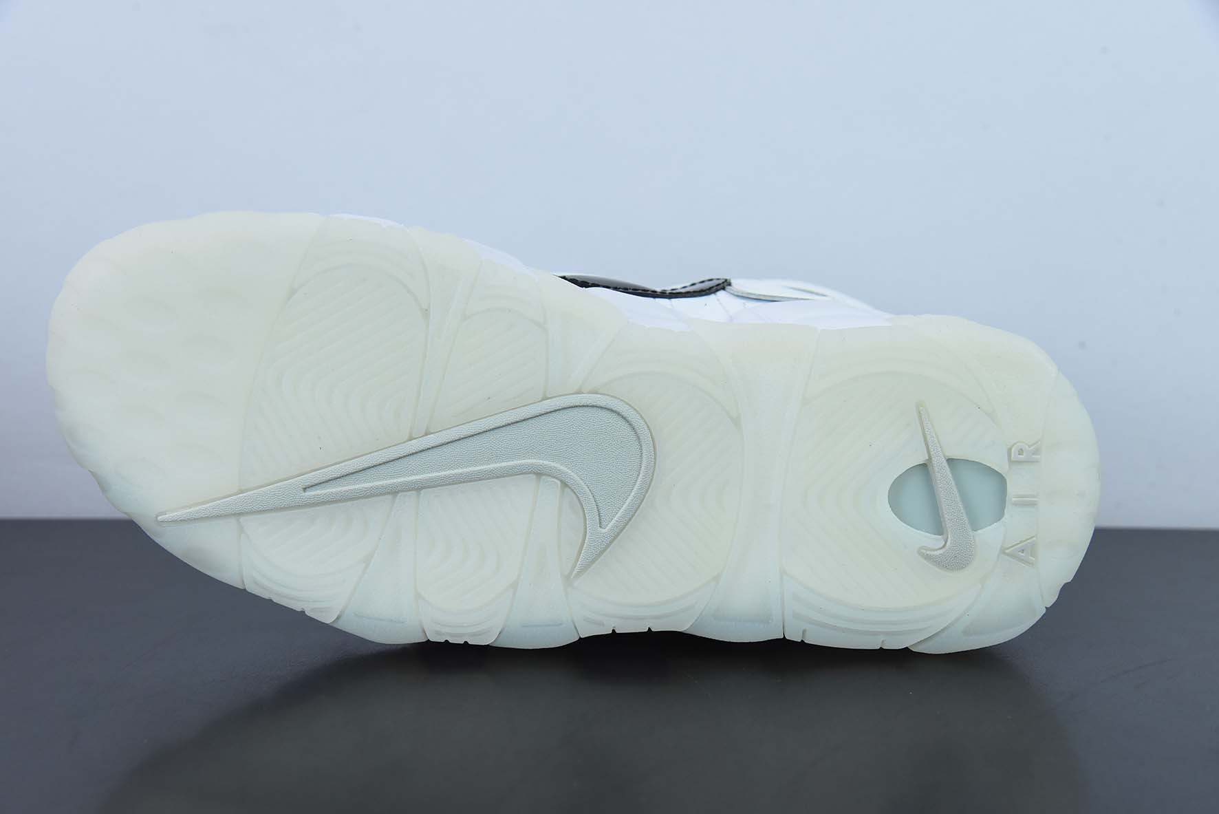 Nike Air More Uptempo‘96“Copy/Paste”(GS)白黑男女同款运动鞋 货号:DQ5014 100