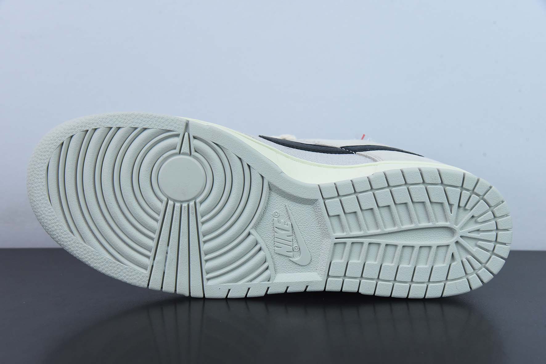 Stussy x Nk SB Dunk Low "Certified Fresh" 斯图西联名倒勾 SB扣篮系列低帮休闲运动滑板板鞋 DD9776-068