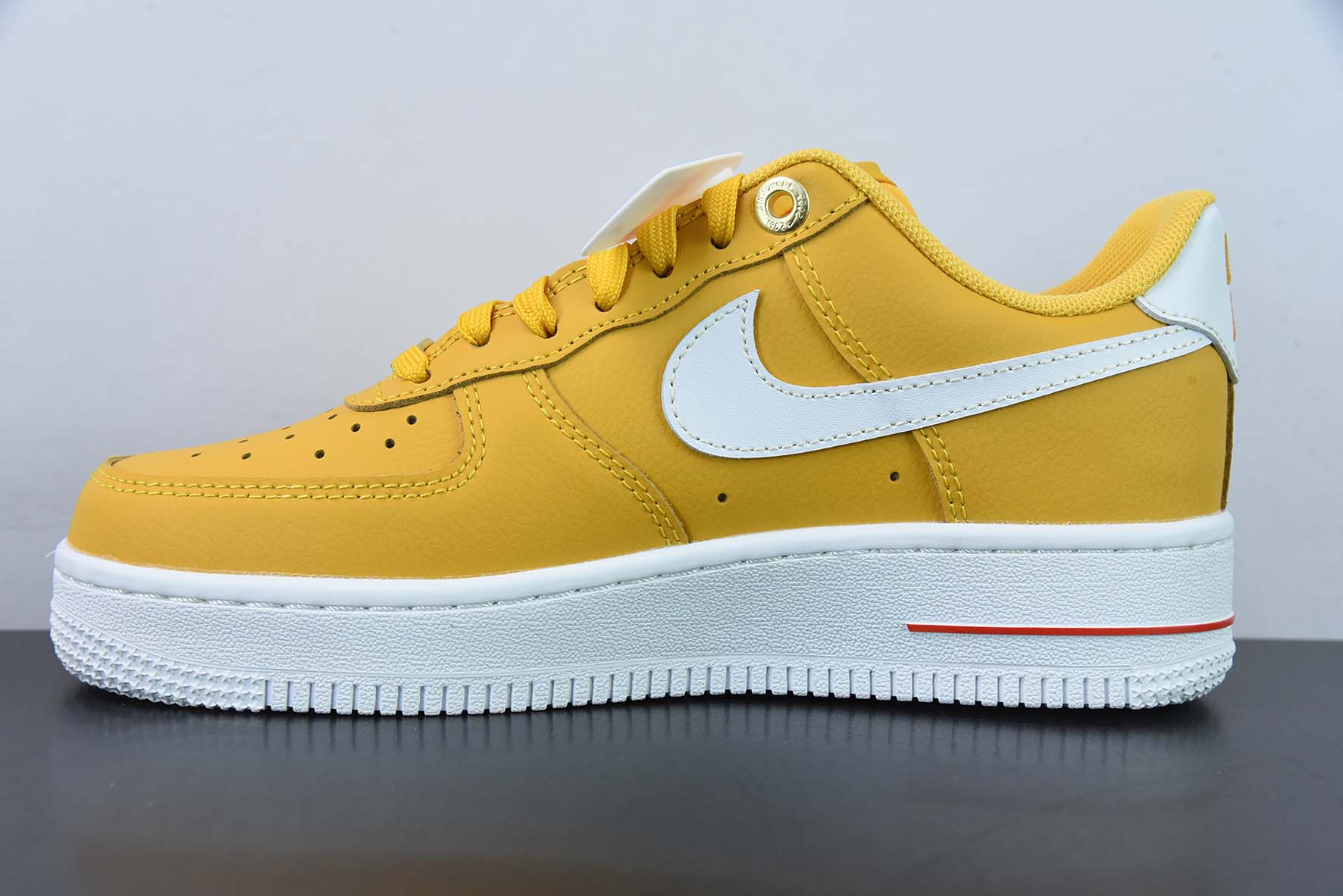 [Air Force Series]Nike Air Force 1 07 Low White Orange Yellow Red Small Hook A