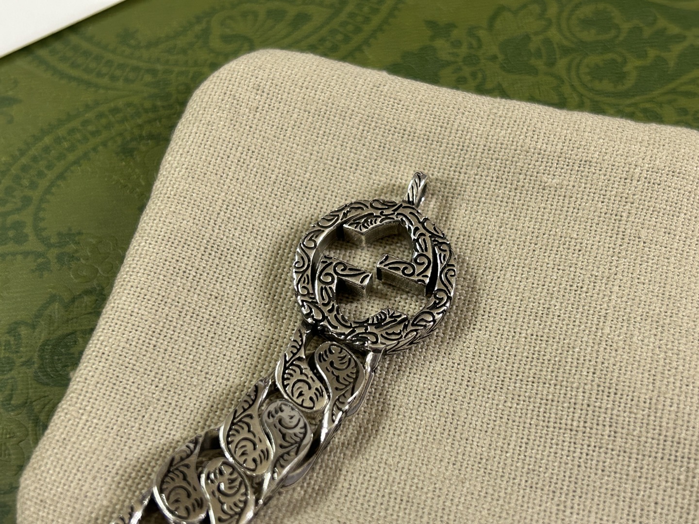 Gucci 古驰 雕花手链 长度：18-20-22CM