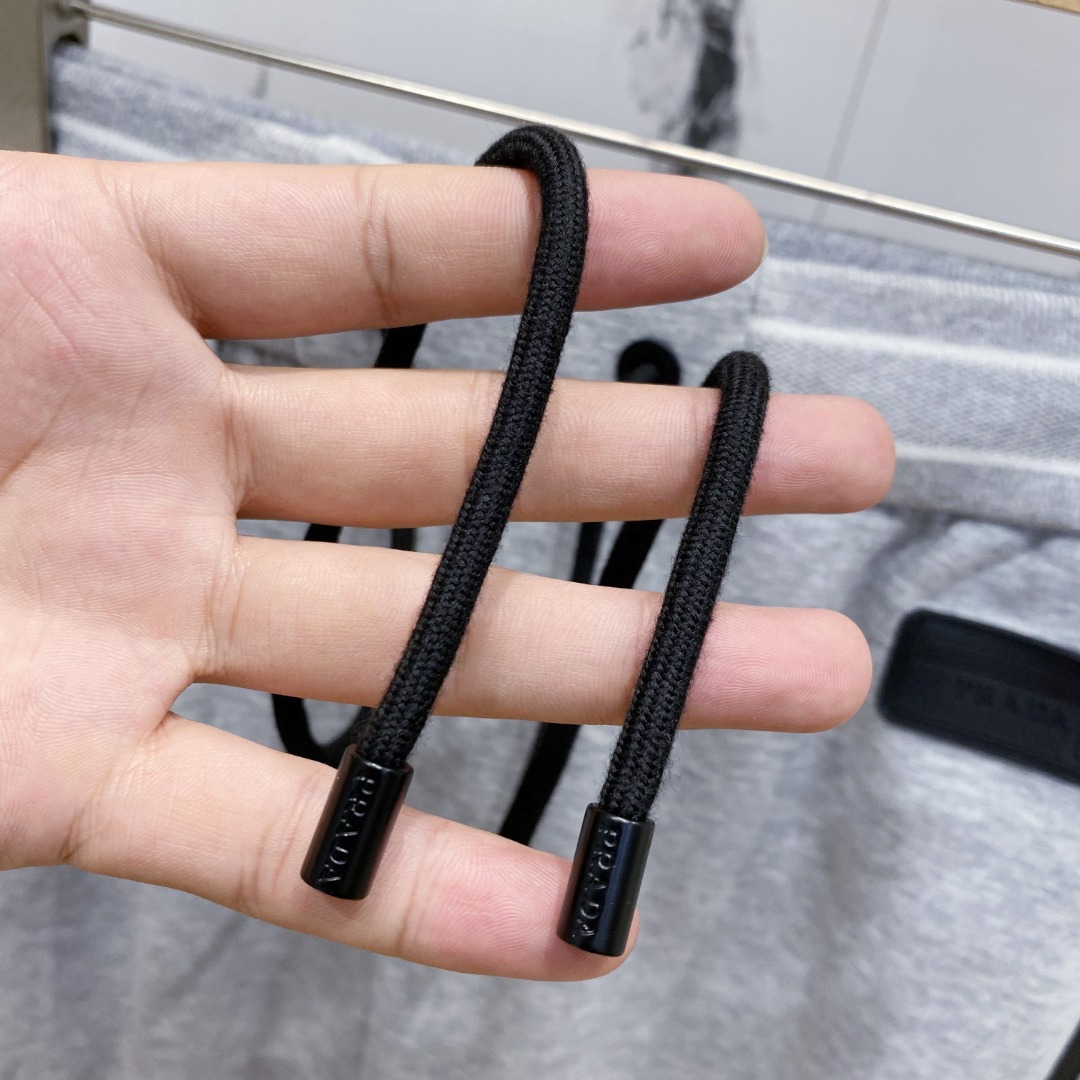 P*rada 普拉达# 2022秋冬最新男士内里水貂绒休闲卫裤
