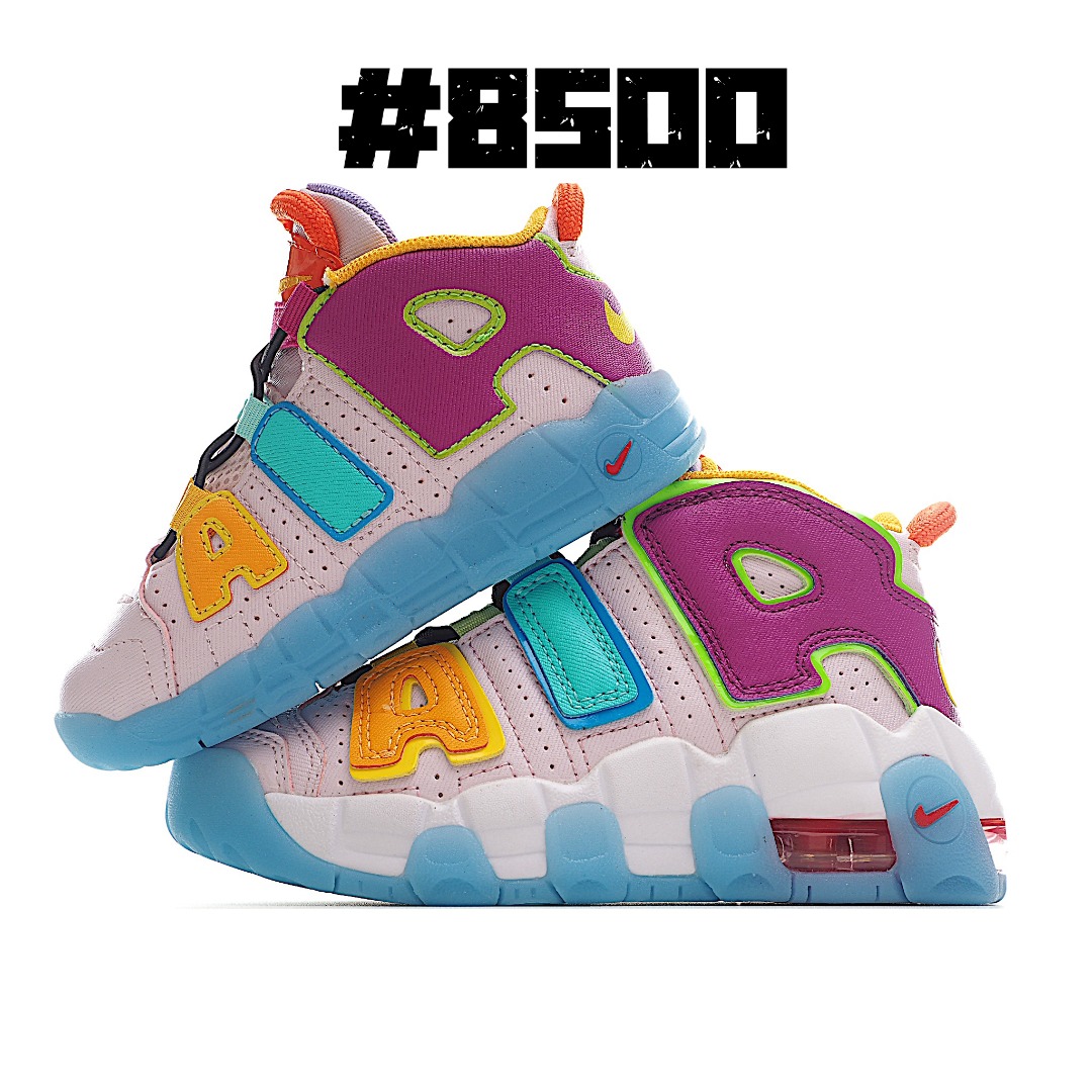图片[2]-🈴集合图 NK 皮蓬 复古篮球松紧带童鞋 1996年，以流行于街头的涂鸦文化为设计灵感，打造出了整体的设计风格夸张而充满魅力，厚实而充满质感的皮质鞋面两侧印刻了一对巨大的字母AIR，独特炫酷的外观惊艳无比。因皮蓬上脚而被广大球迷所熟知，恰逢1996年芝加哥公牛72胜10负的逆天战绩与顺利捧杯，加之皮蓬在赛场上的完美表现，也为其增添了不少的光环，是为球鞋爱好者匠心打造的致敬之作。 尺码：24–27 小童 28-37.5 大童-选品中心