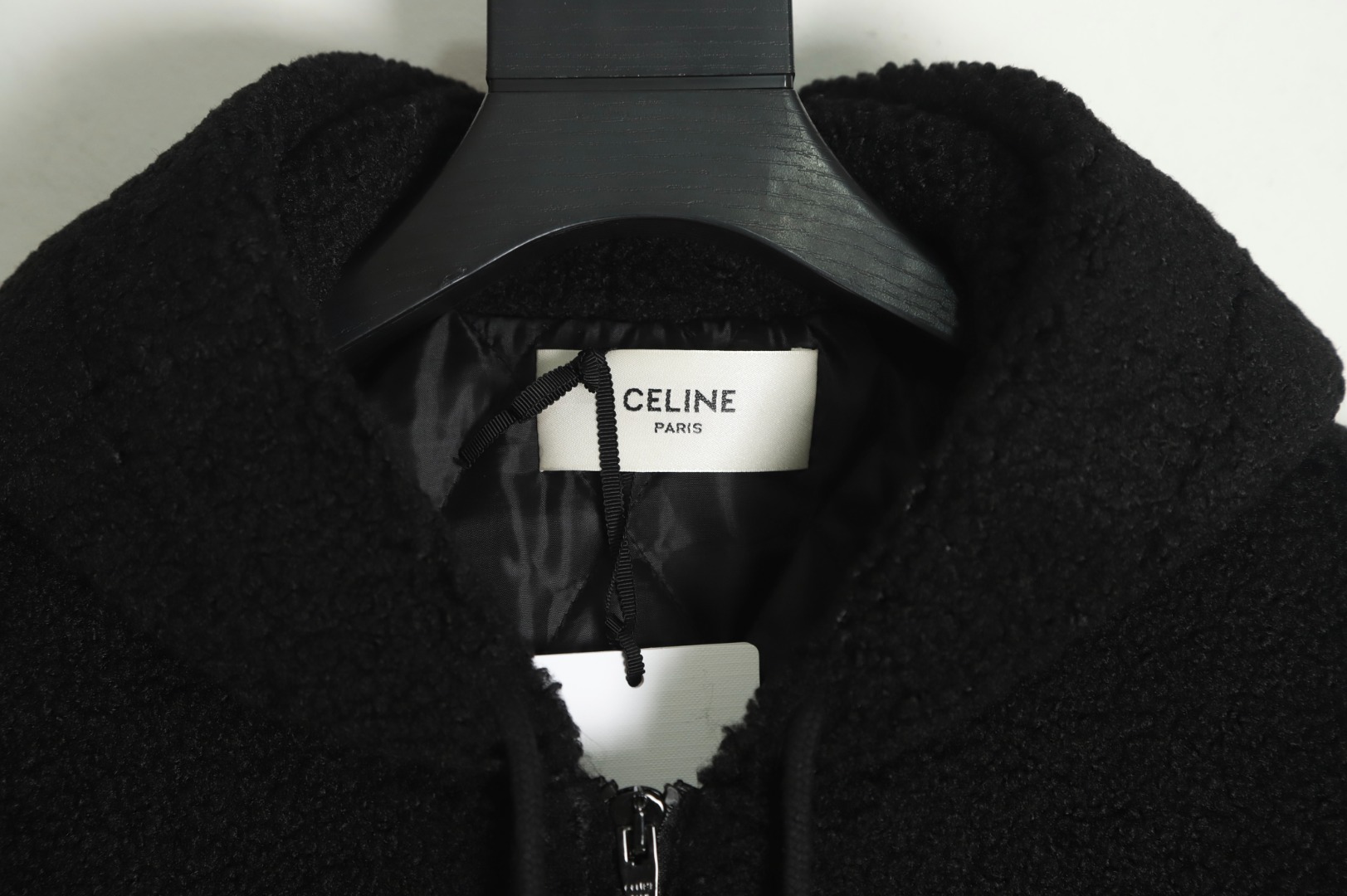 Celine 22fe 黑色抓绒帽兜大外套 帽子装饰铆钉