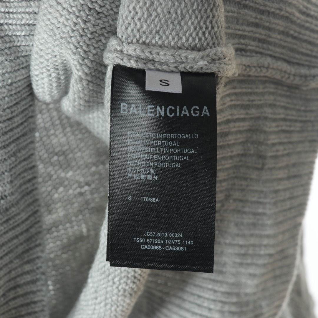 Balenciaga巴黎世家BLCG 22FW 褶皱锁扣小标圆领毛衣