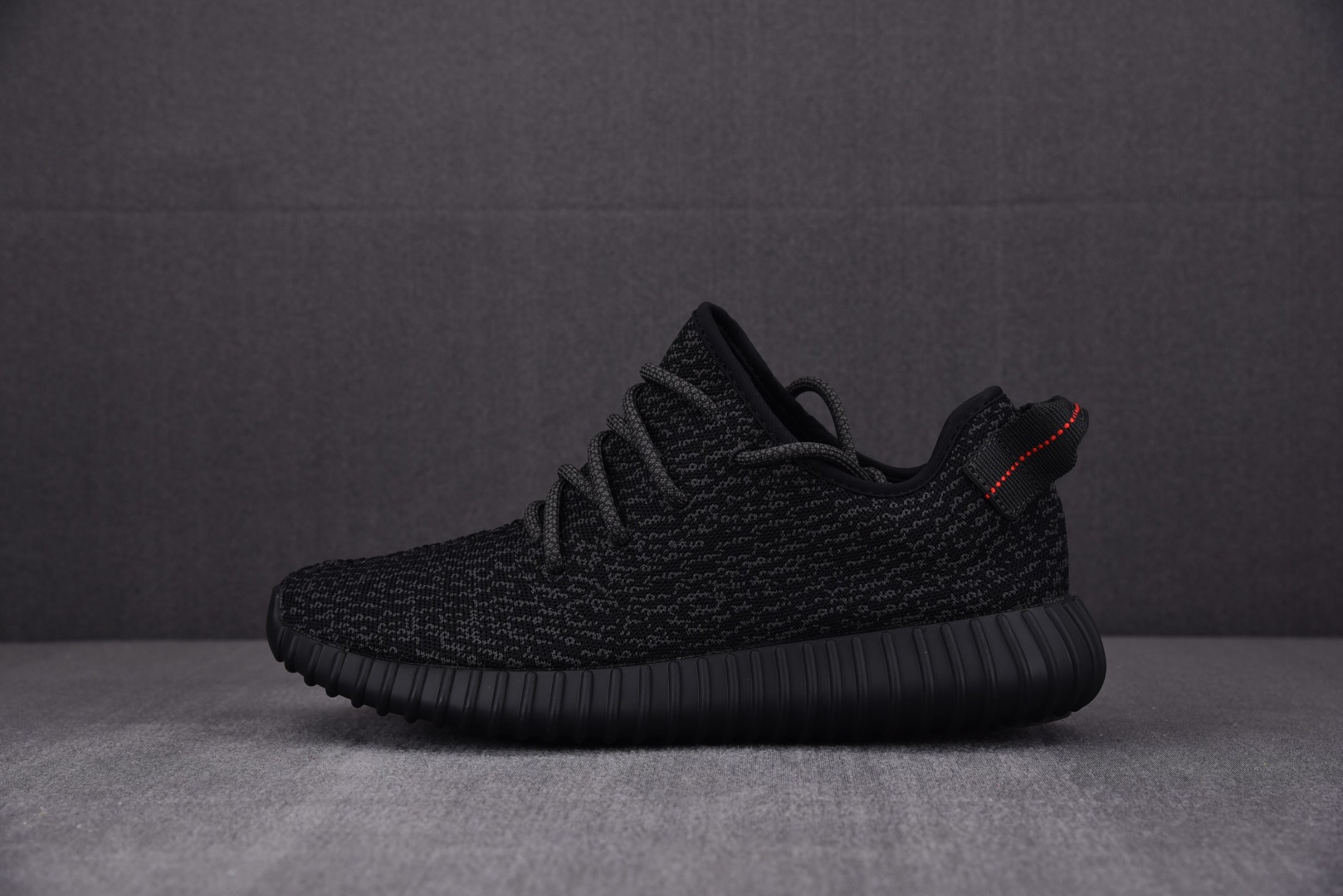 Yeezy350初代黑色尺码:36-