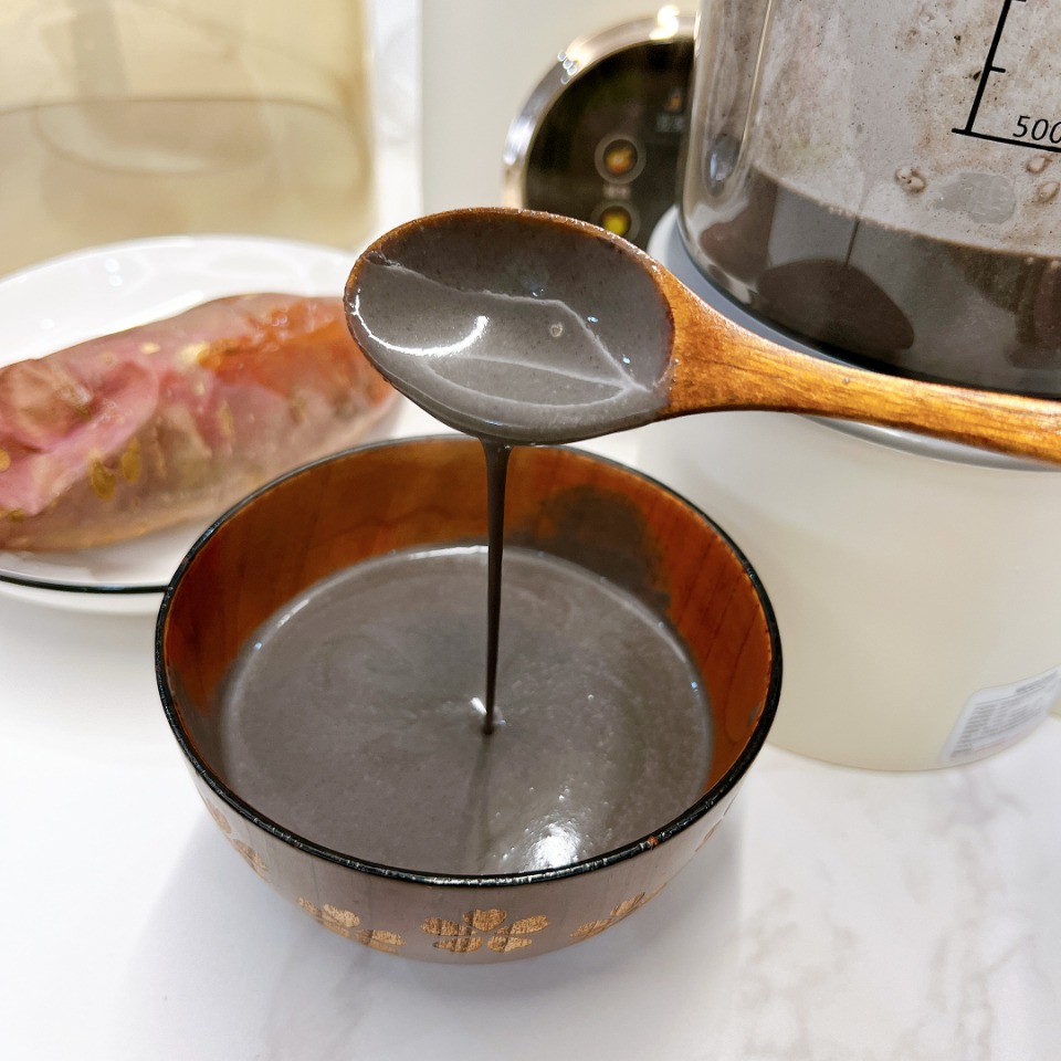 🛒MODONG摩动彩屏柔声破壁机
🔅600w强劲功率，细腻破壁，丝滑0渣感
🔅高清彩屏显示，激发料理灵感💡
🔅1400ml大容量，满足一家人的胃口✔️
🔅升级不粘底盘，防糊底易清洁🧽