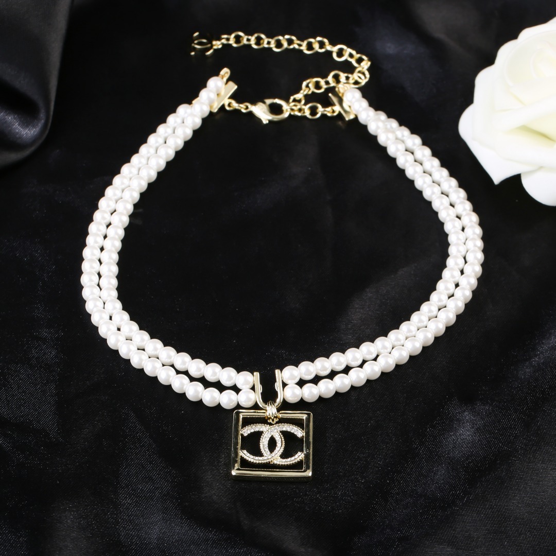 Chanel calidad de los espejo
 Joyas Collar Amarillo Latón