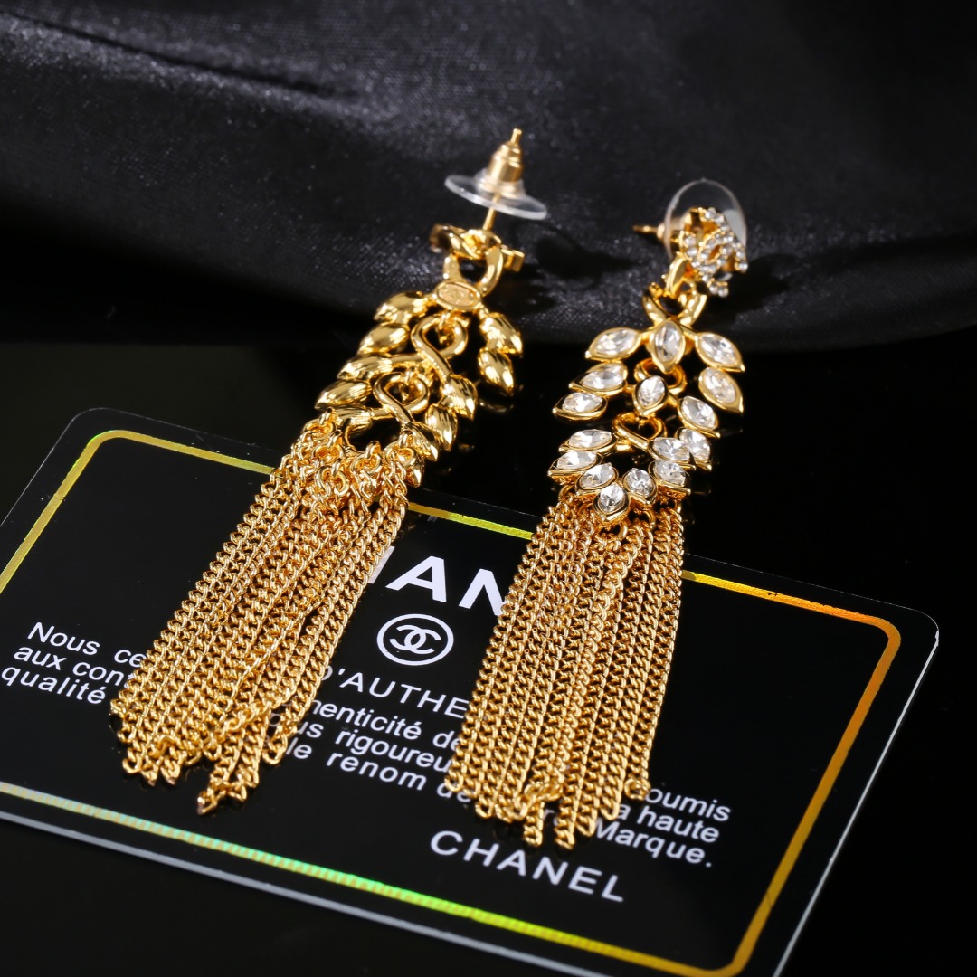 香奈儿 Chanel 最新流苏马眼耳环 耳钉经典耐看 双C独特设计 原版一致黄铜材质