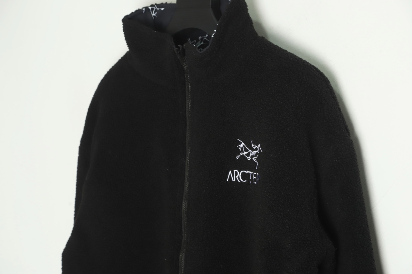 400 Arc'teryx 22Fw 始祖鸟双面重工刺绣羊羔绒棉服