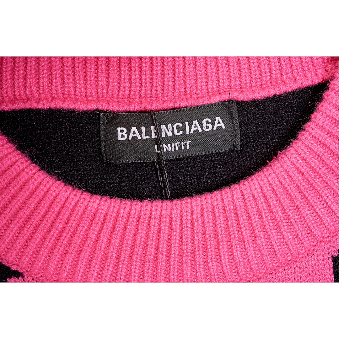 260 Balenciaga/巴黎世家 弹幕圆领毛衣