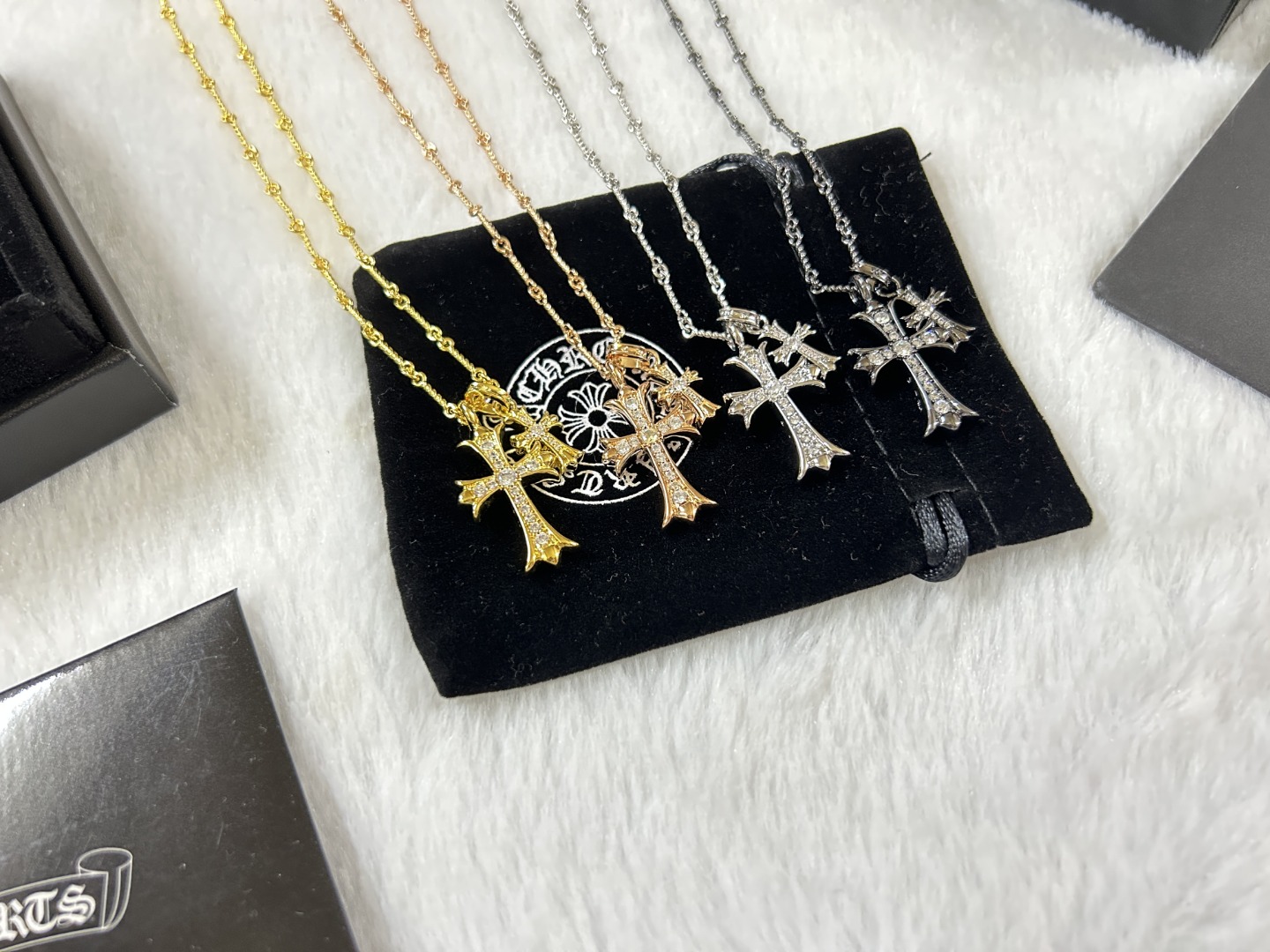 NO:104722,chrome herats croquet full diamond necklace platinum rose gold gold black length 55 cm, jewelry quality, chrome hearts, chrome hearts, necklace, gold19860909chrome herats 克罗心 十字架满钻项链 白金 玫瑰金 黄金 黑 长度55厘米,饰品精品,chrome hearts,chrome hearts,necklace,gold,Jewelry