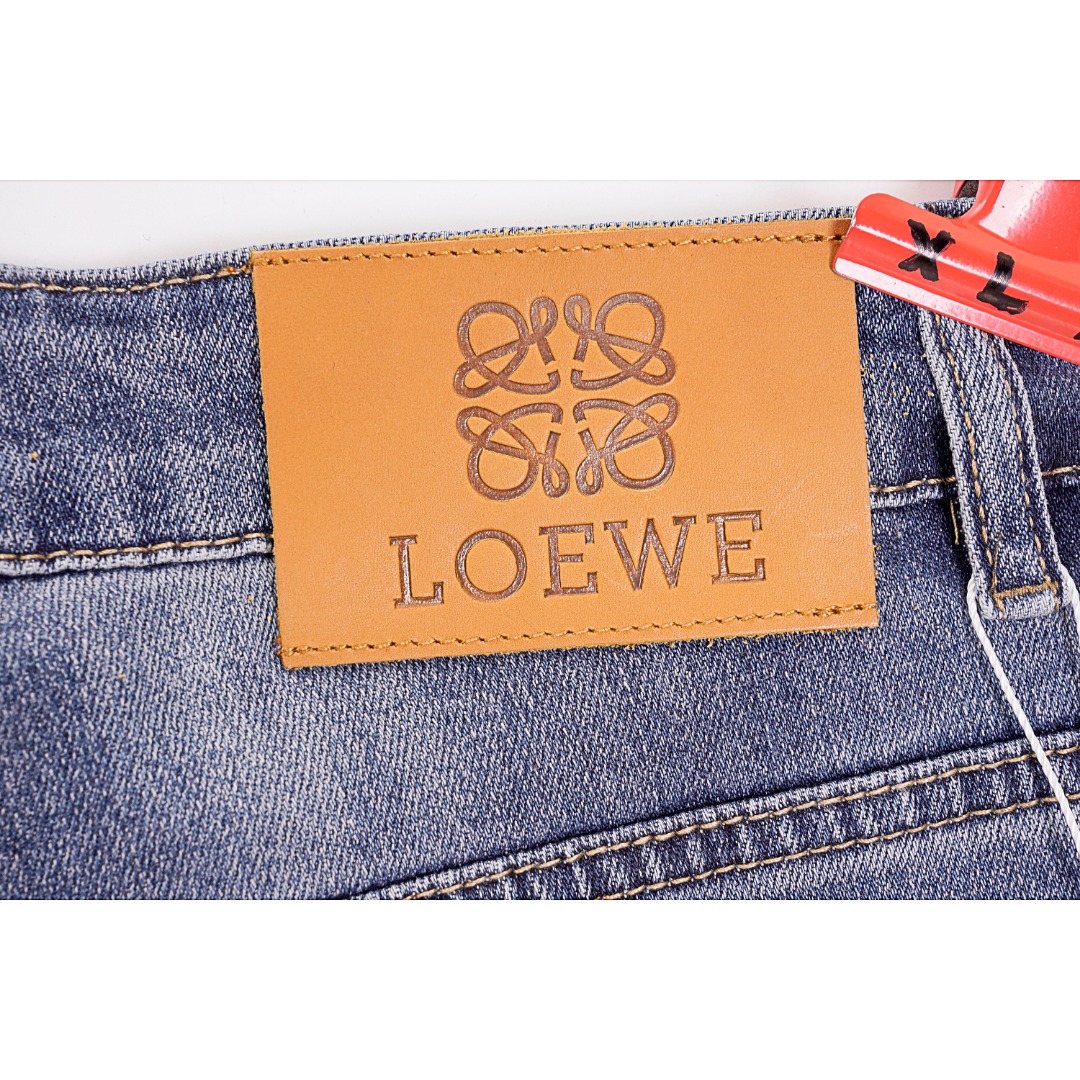 260 LOEWE/罗意威 背后刺绣LOGO牛仔裤