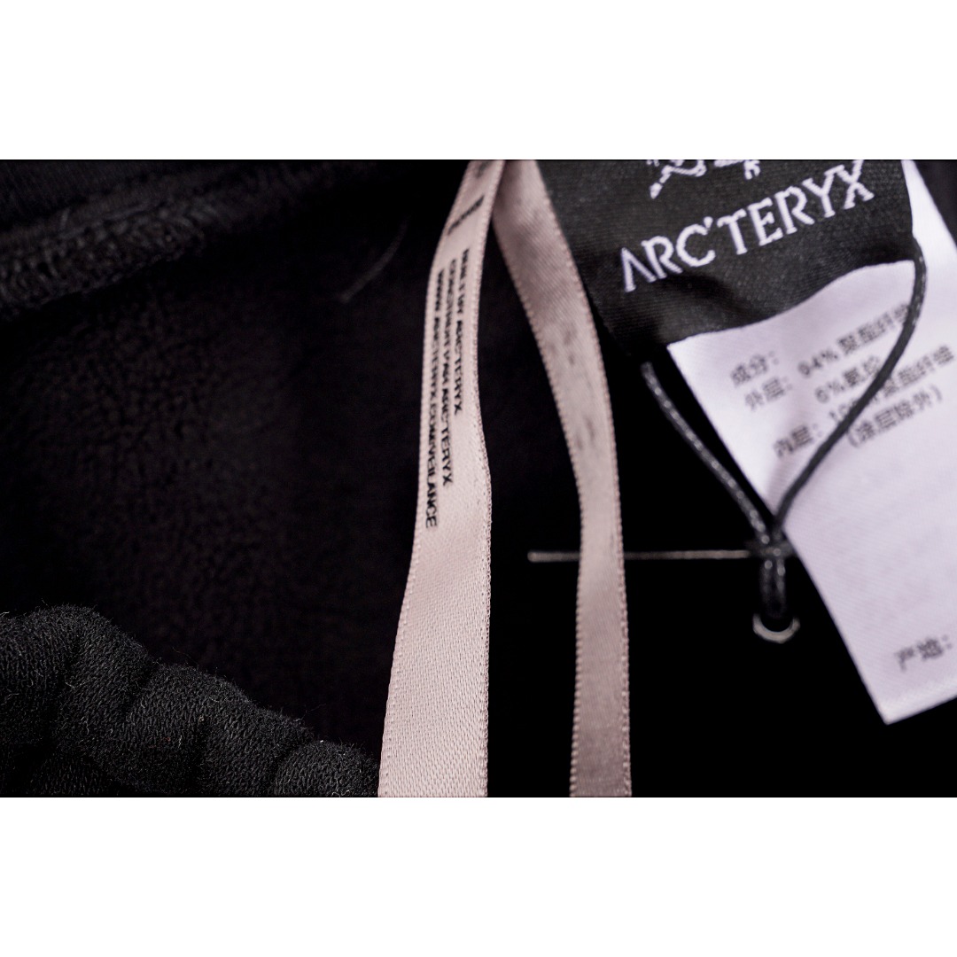 240 ARC'TERYX/始祖鸟 22FW 小标刺绣加绒卫裤