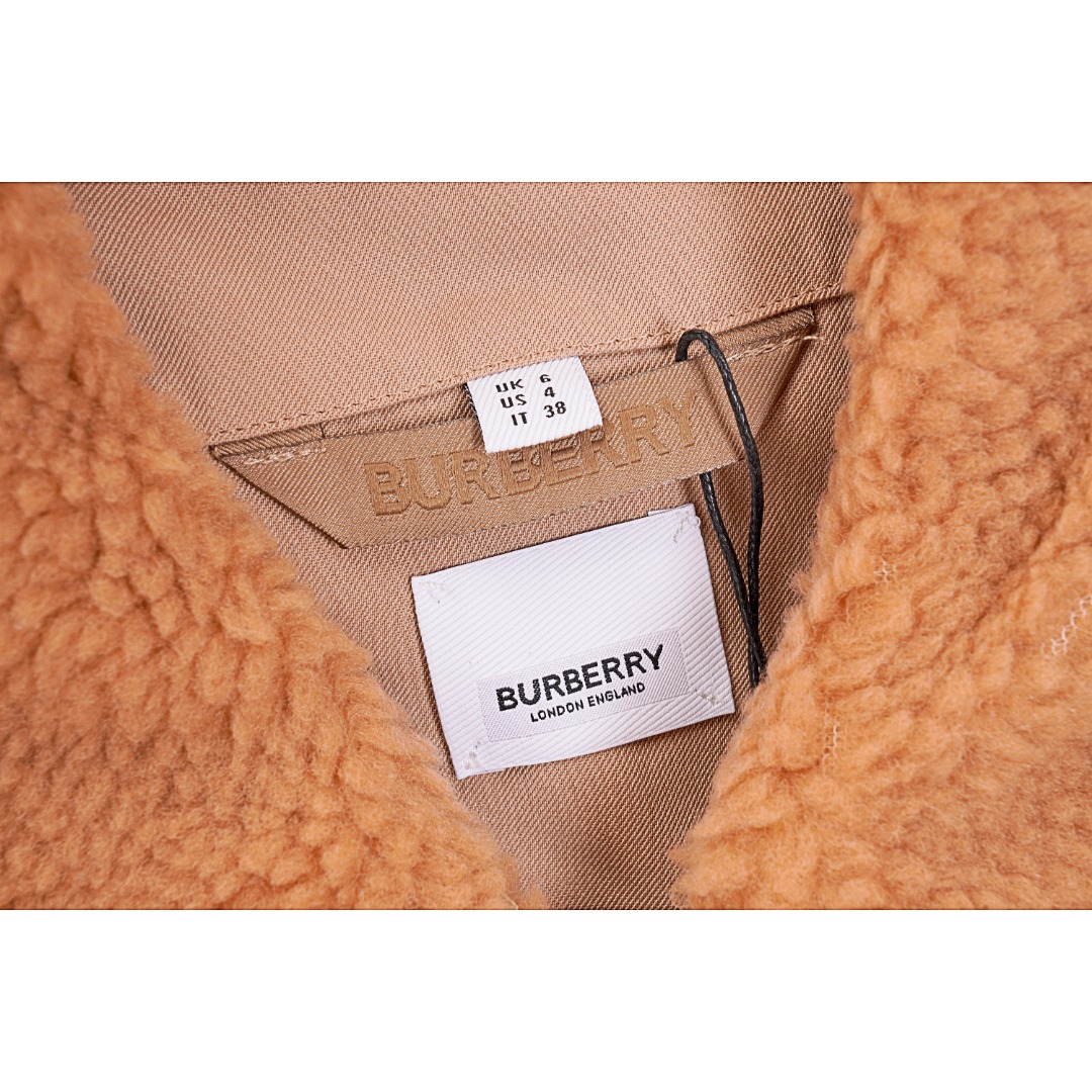 400 Burberry/巴宝莉 23早春新品兔子贴花绒头夹克