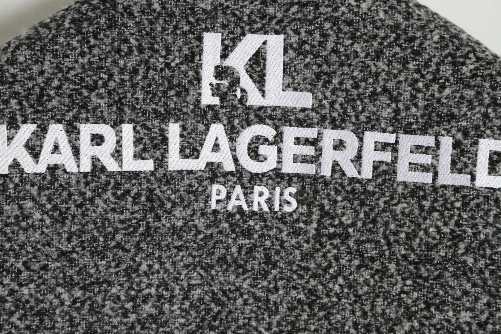 Karllagerfeld22fw羊