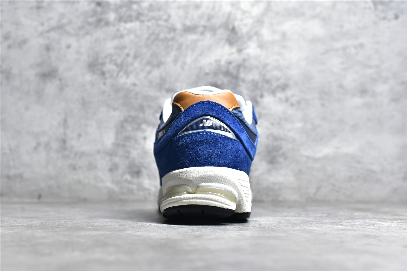 公司级别NewBalance2002