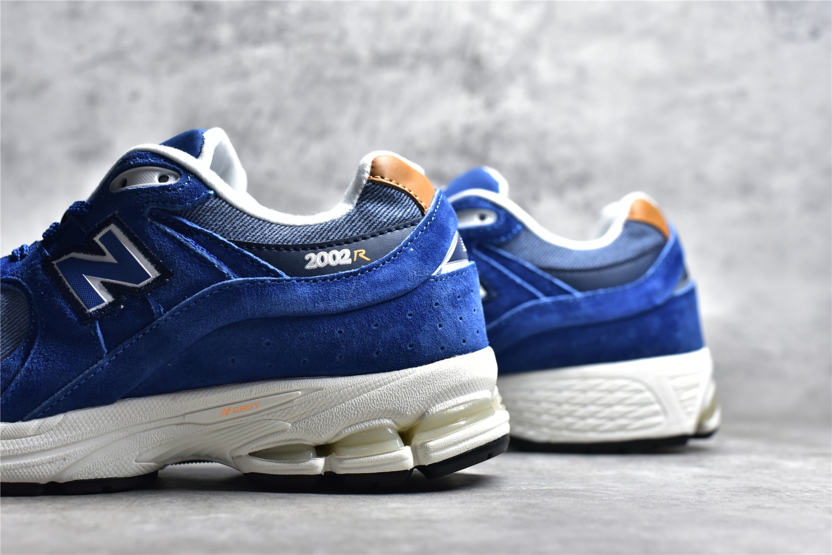 公司级别NewBalance2002