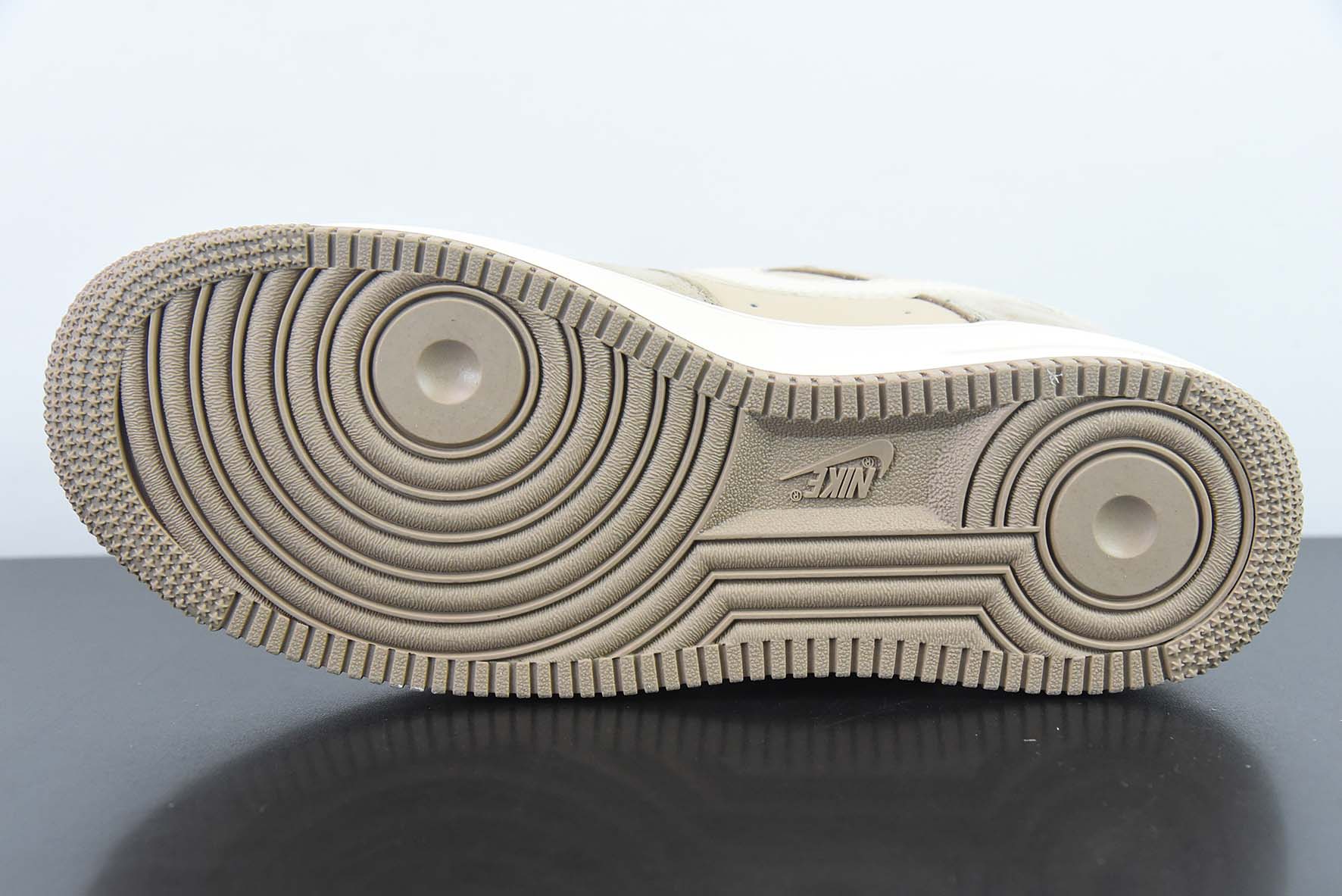 NIke Air Force 1 '07 Low “中国年-金兔送福”空军一号 低帮货号:BS9055-814