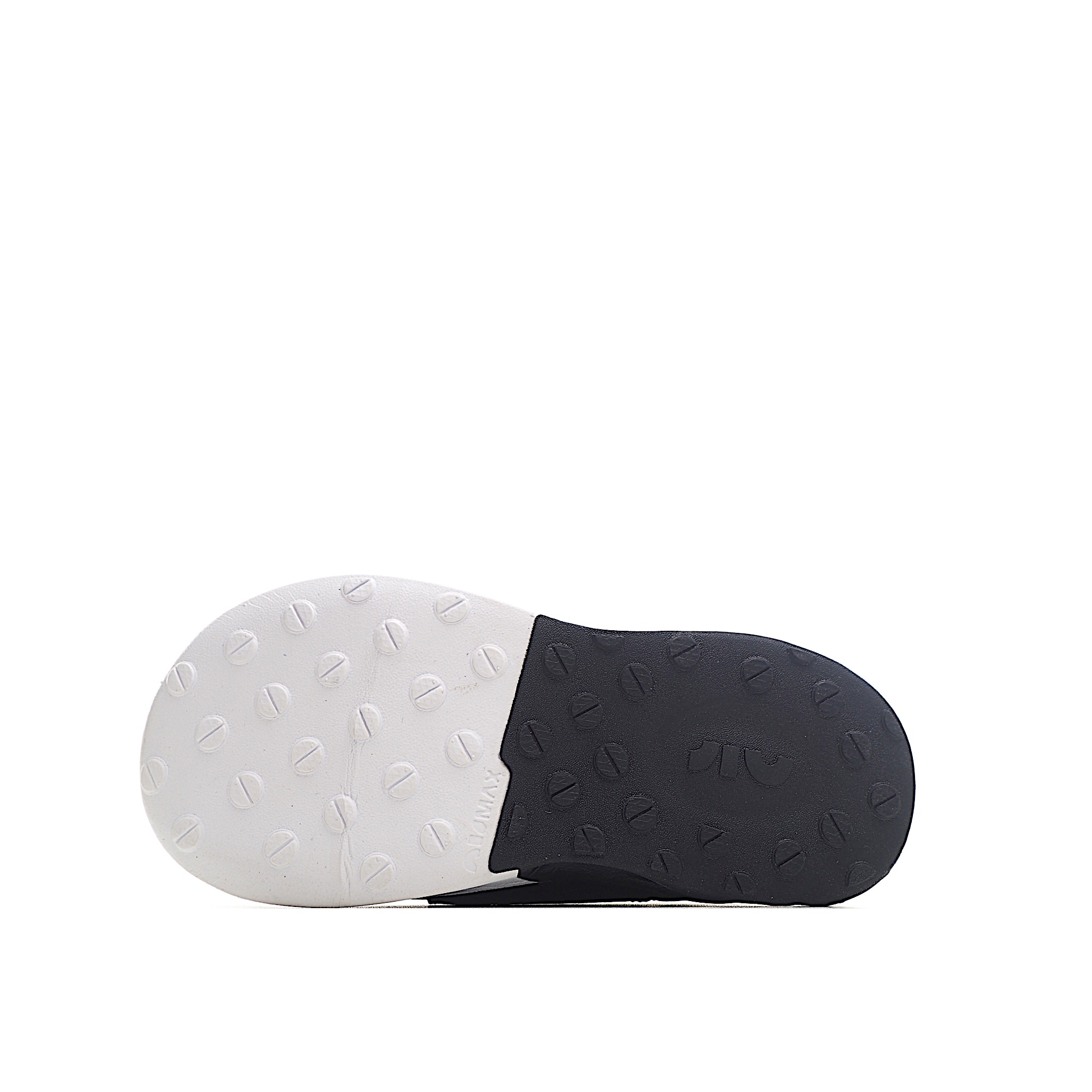 图片[9]-NK 2021气垫童鞋 重新思考2021中的所有Air元素，重新构想了Air单元，以实现超级舒适的步骤之前感受过。这对小脚意味着什么?轻巧、耐用和革命性的舒适感，以2021为冠名的这部作品是空气Maxviva和耶与AMAXT相似的轮廓设计。透气性好的鞋帮具有比以往模型更大胆的空气机组的特点。 尺码：24-37.5 货号：9001-选品中心