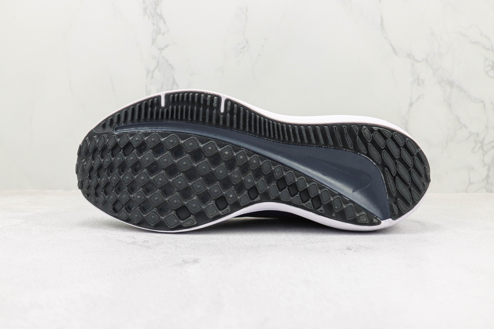Nike Zoom Winflo 9 Black/Blue Running Shoes - Cushioned, Anti-Slip, Durable 4 o 1gp8f6nirted131f195r155i7ch1c