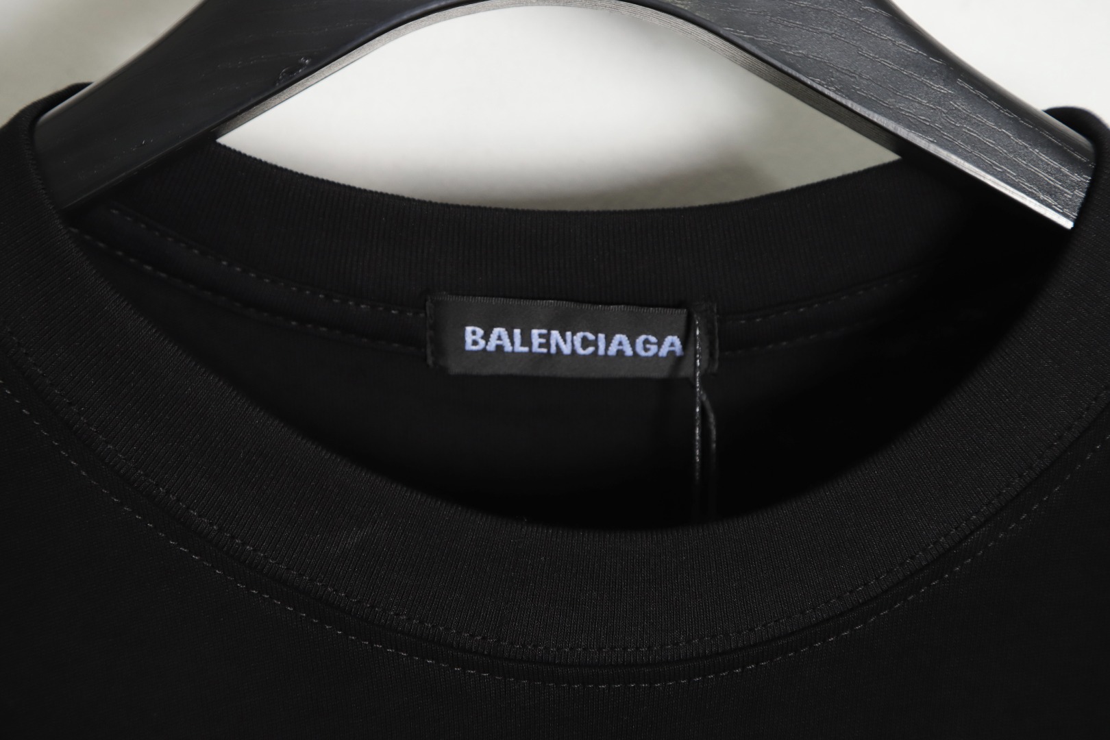 Balenciaga/巴黎世家 360度箭头 230克双纱爽滑面料