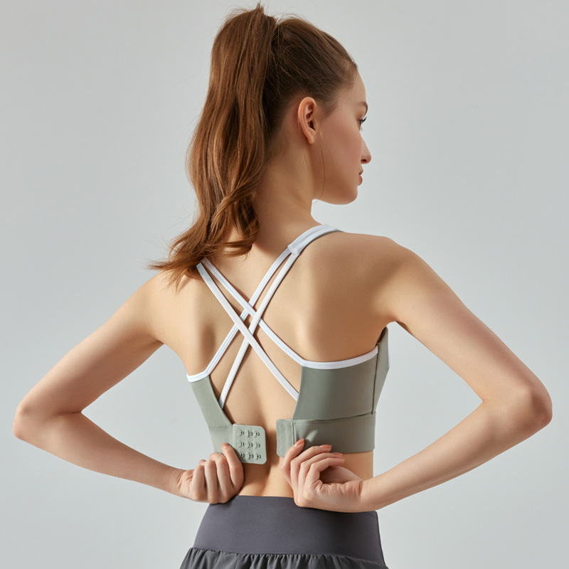 Lululemon sports bra training sage green and white yoga