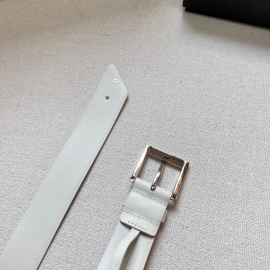 Prada Women's White Leather Belt with Enamel Triangle Logo, 3.4cm 9 o 1gq8uml2m1ad1a5pm7e6eri3tpj