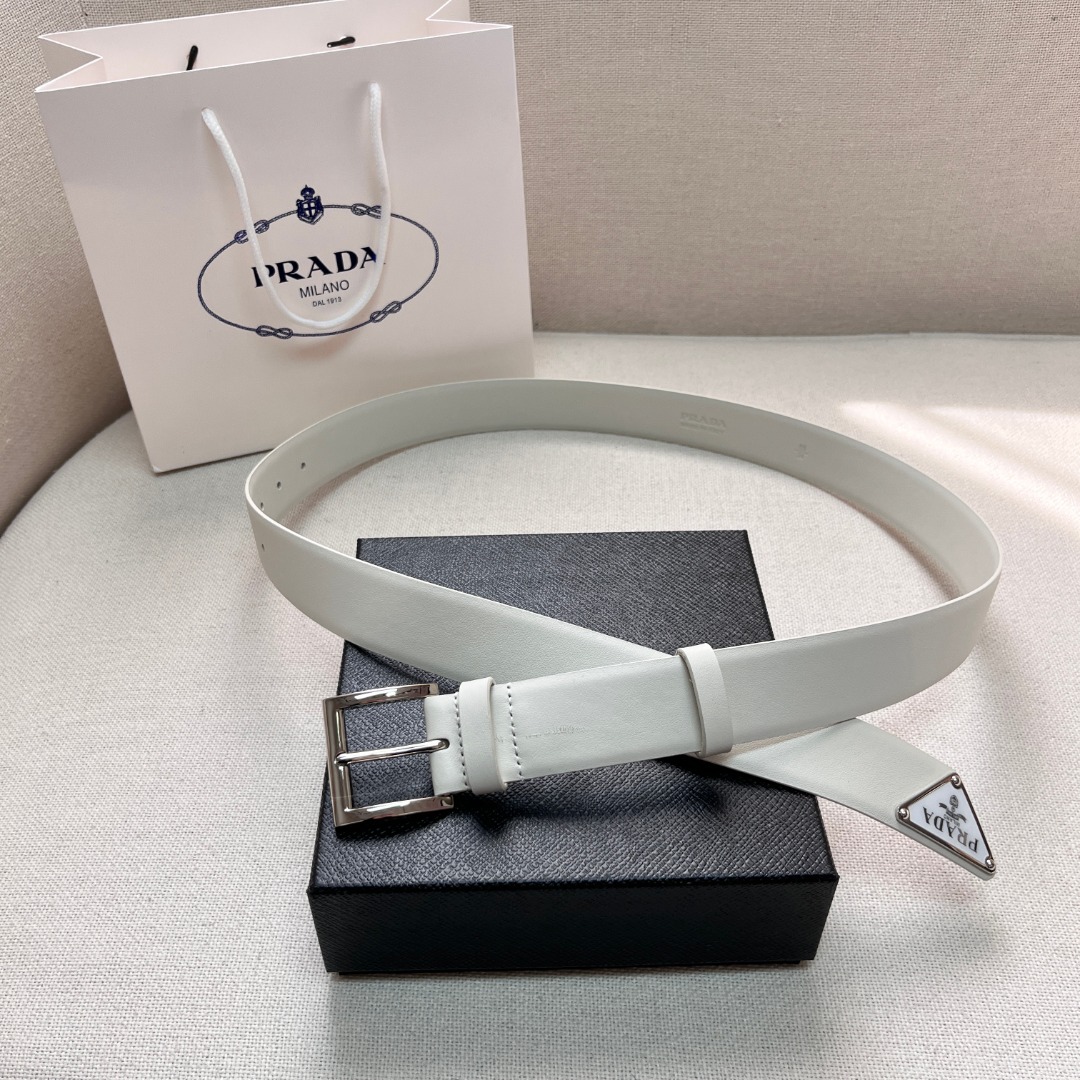 Prada Women's White Leather Belt with Enamel Triangle Logo, 3.4cm 10 o 1gq8uml2m1arc1hovjtr1g6ff87pk