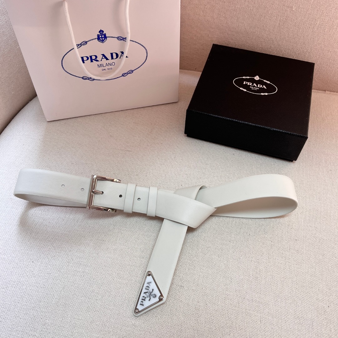 Prada Women's White Leather Belt with Enamel Triangle Logo, 3.4cm 3 o 1gq8uml2m1ate1ejvj7si3o1kjjpd