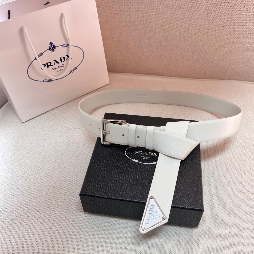 Prada Women's White Leather Belt with Enamel Triangle Logo, 3.4cm 2 o 1gq8uml2mqqs4lb13jt1lvd1re9pc