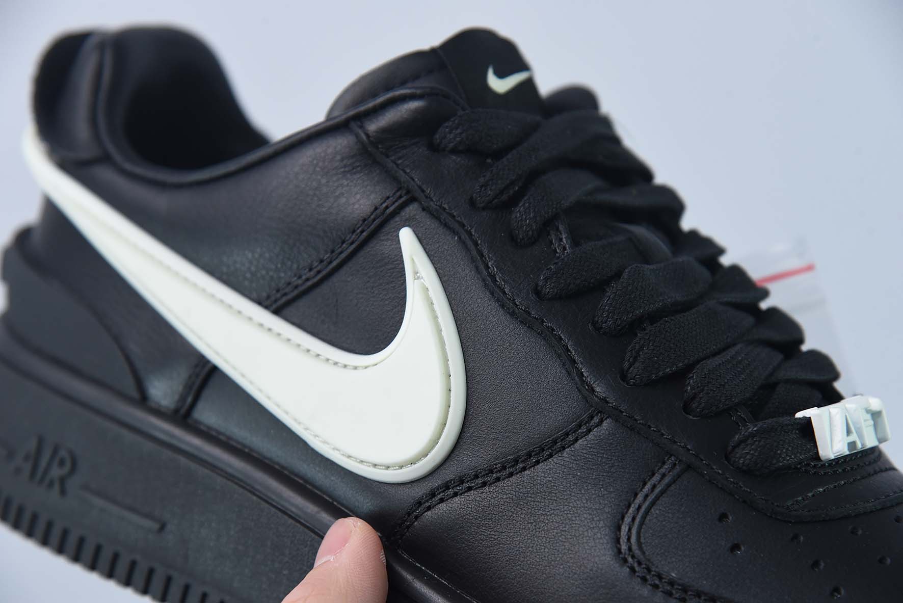 Ambush x Nk Air Force 1'07 Low "Black" 联名款 空军一号低帮休闲板鞋 纯原版本 官方货号: DV3464 001