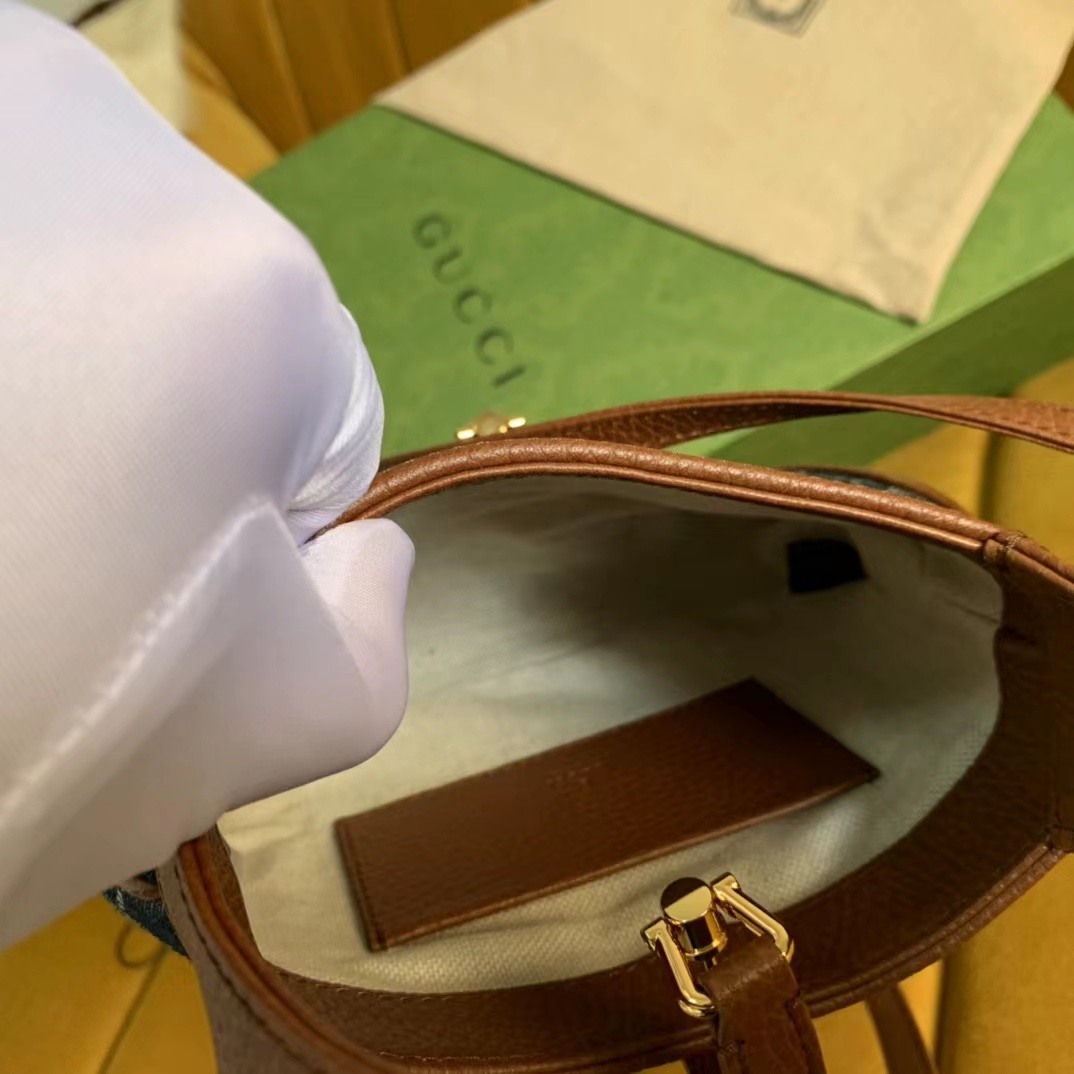 Gucci Bag Collection crafted with premium materials and signature design 7