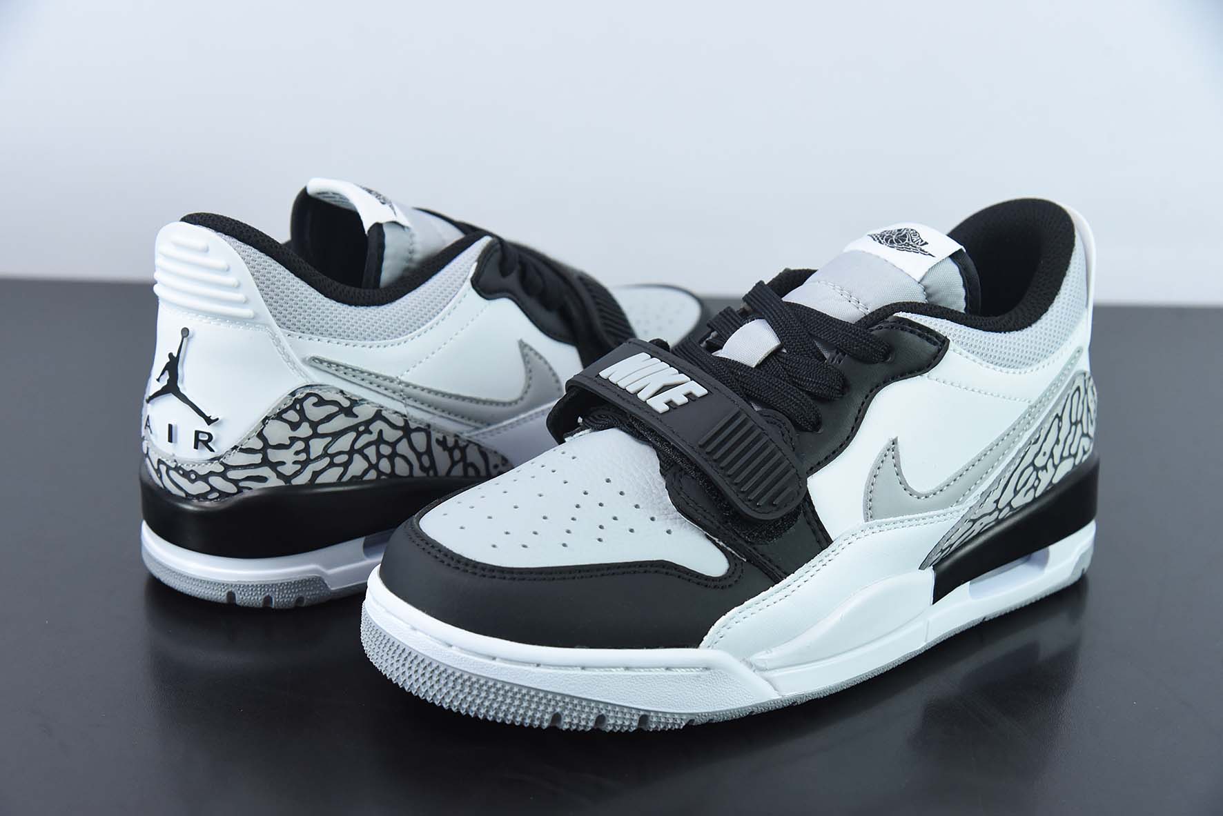 Air Jordan Legacy AJ312 灰白黑男子运动鞋 货号:CD7069-105