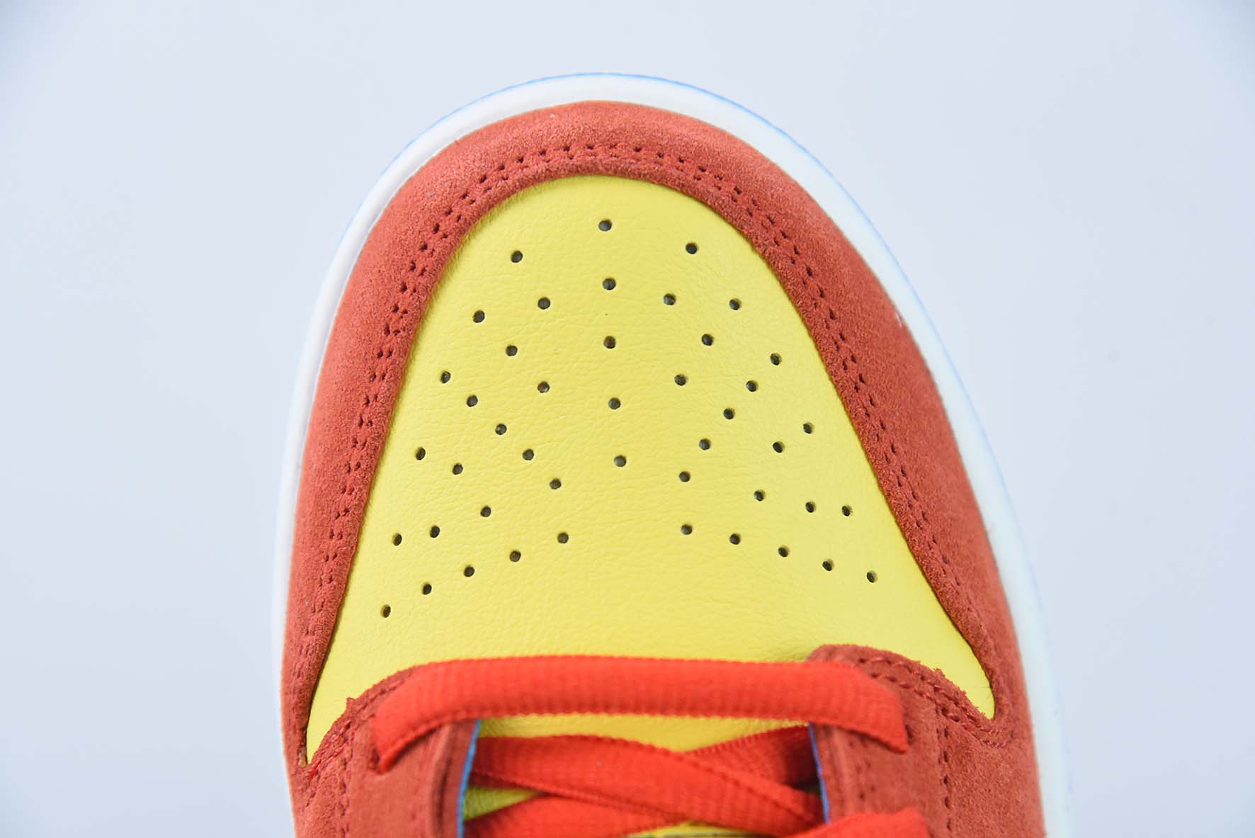 耐克Nike SB Dunk Low"Bart Simpson"扣篮系列低帮休闲运动滑板板鞋“辛普森黄橙蓝” 货号:BQ6817-602