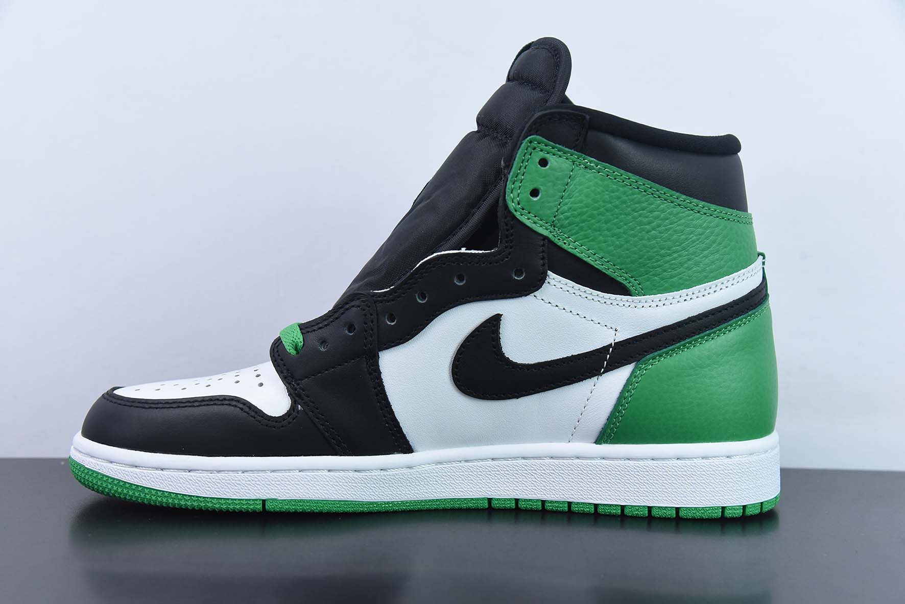 Air Jordan 1 High OG Lucky Green 黑绿脚趾 复古高帮篮球鞋 白绿黑 货号:DZ5485-031