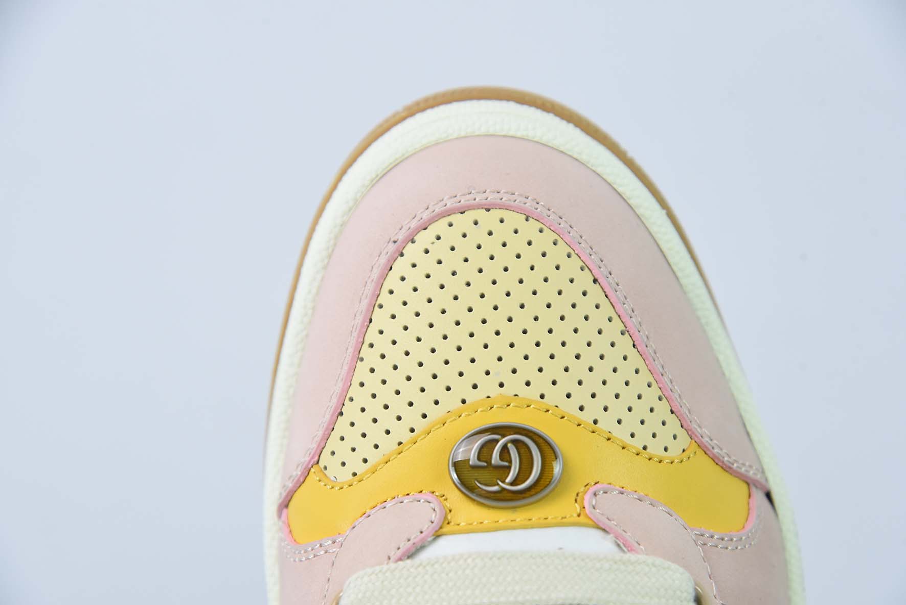 Gucci Distressed Screener sneaker古驰小脏鞋系列