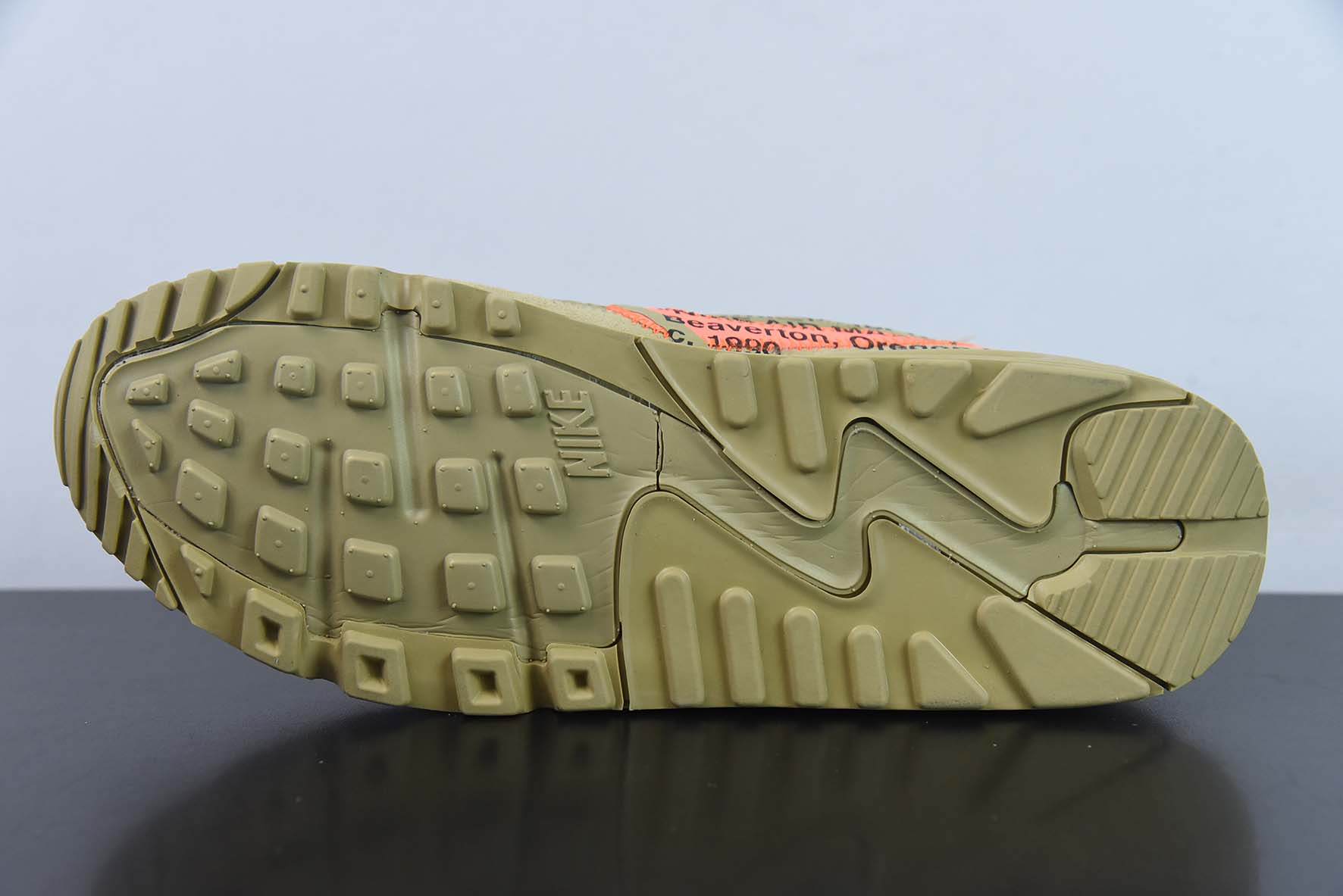 Off-White X Nike Air MAX90 GPX 联名款  沙漠黄男士运动鞋  货号：AA7293 200